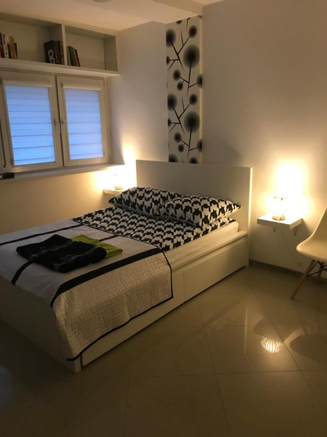 Kazimir Apartament Lodz Buitenkant foto
