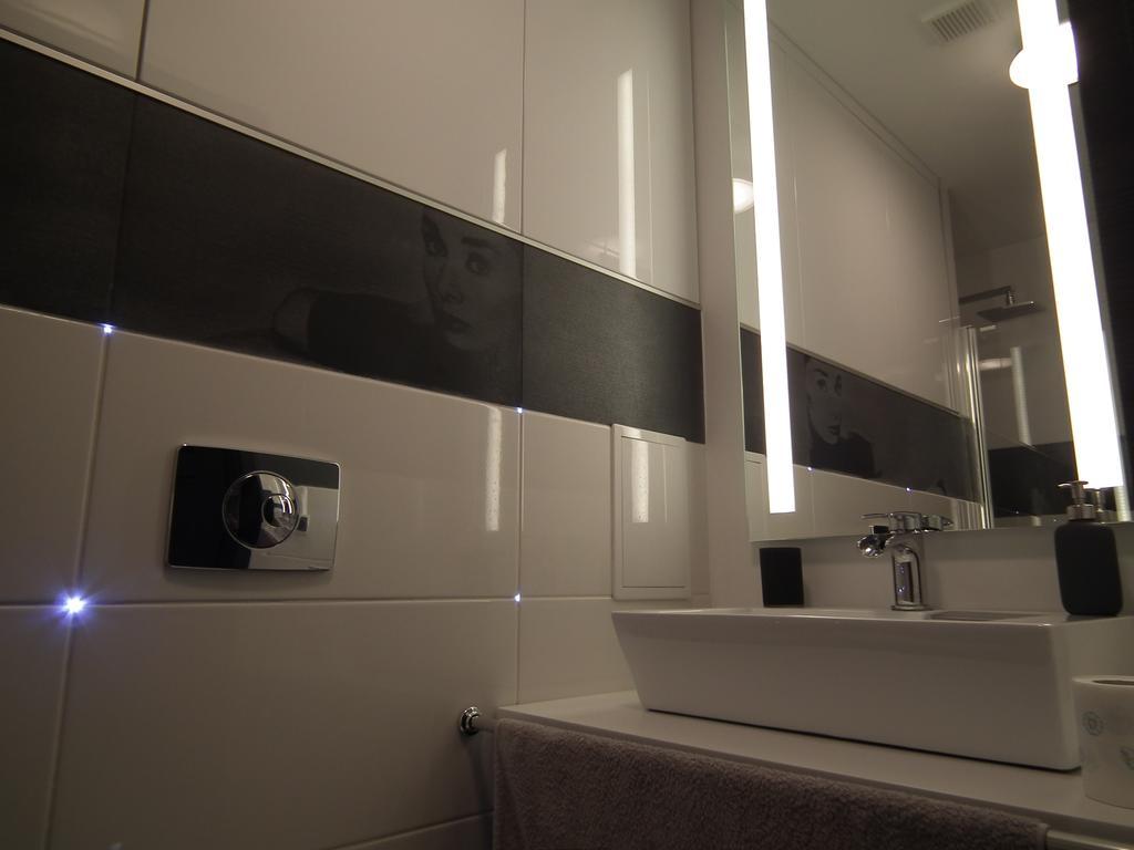 Kazimir Apartament Lodz Buitenkant foto